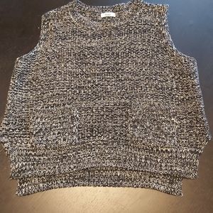 Noul sweater vest with pockets